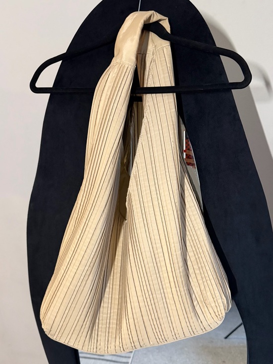 Na-Kd Handbags - NA-KD Cream Pleated Shoulder Bag